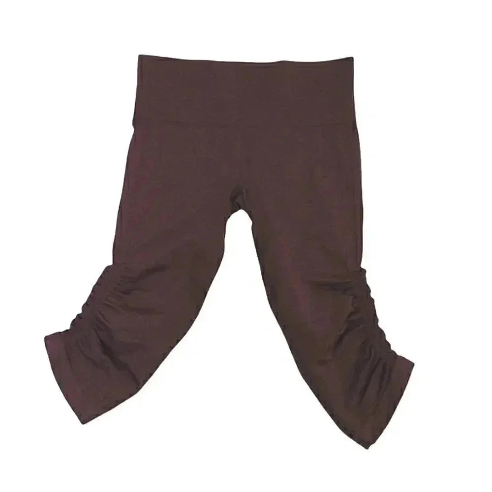 Lululemon in the flow crop Bordeaux 4